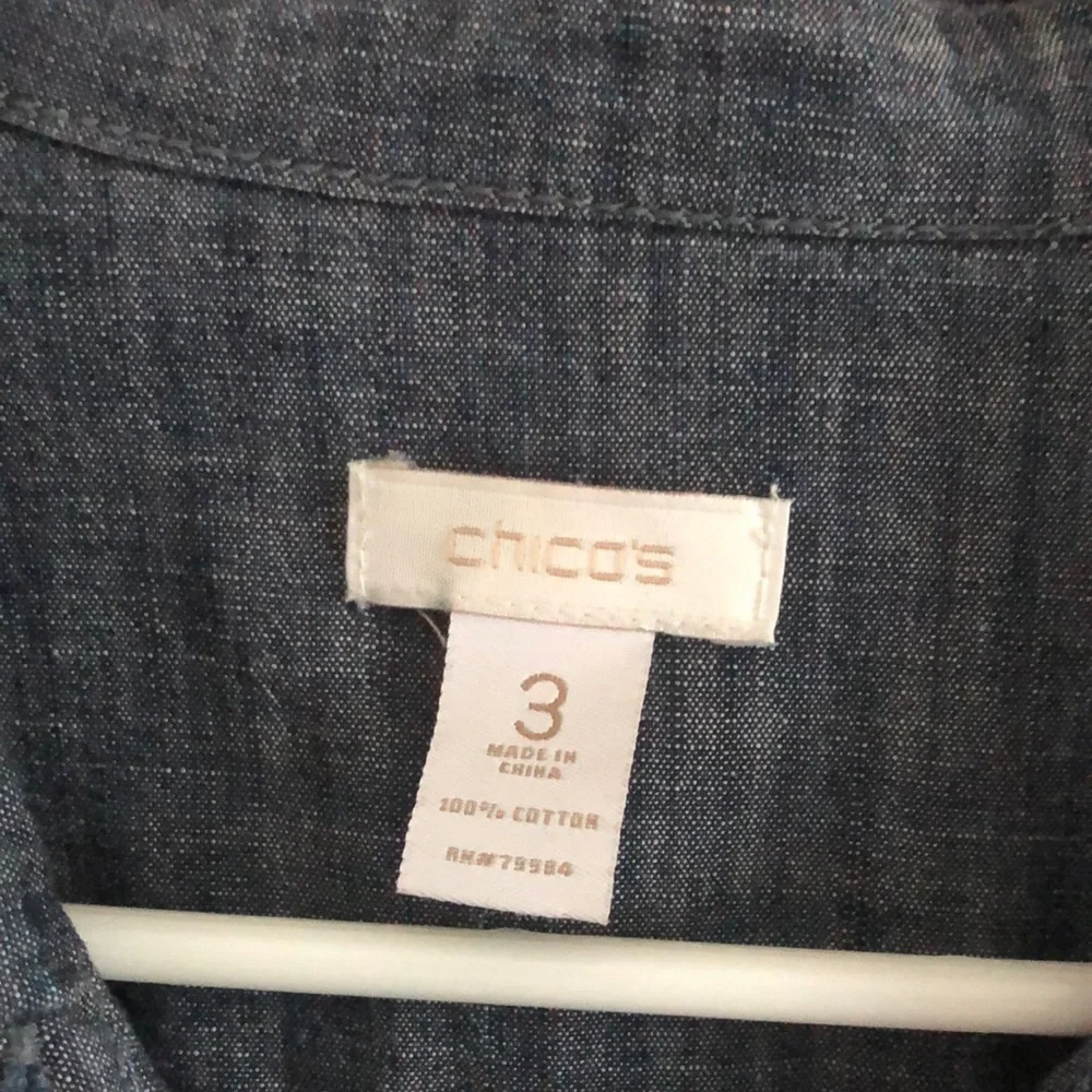 Chico's Denim Blue  Shirt size L/XL - Picture 2 of 9